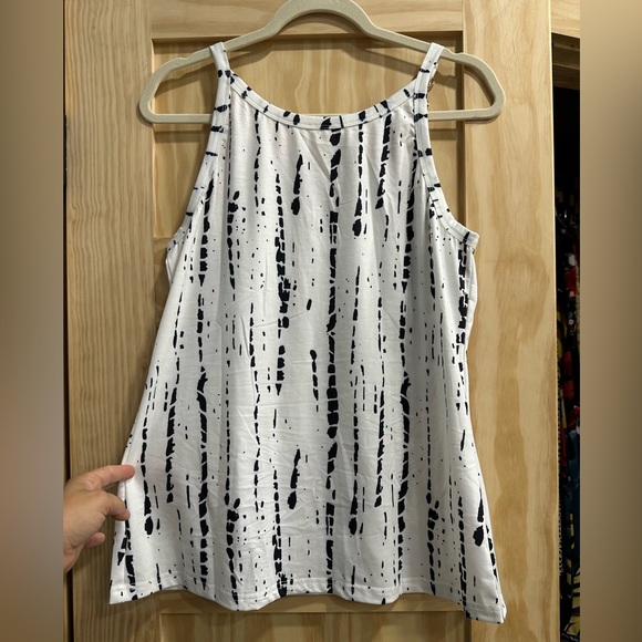 Womens spaghetti strap Top NWOT - Picture 6 of 6